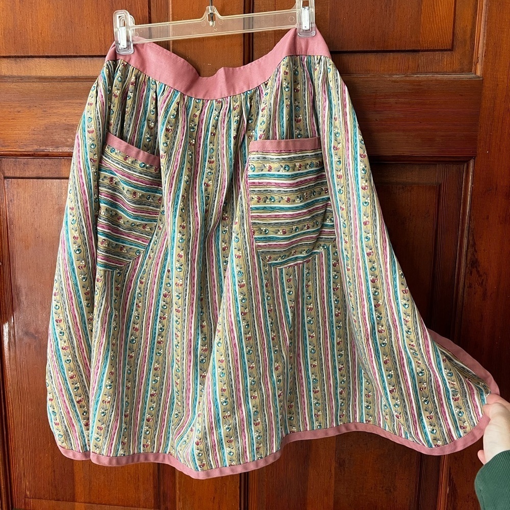 Vintage 50s Floral Calico Half Apron – Pink Handmade – Cottagecore Kitchen Apron